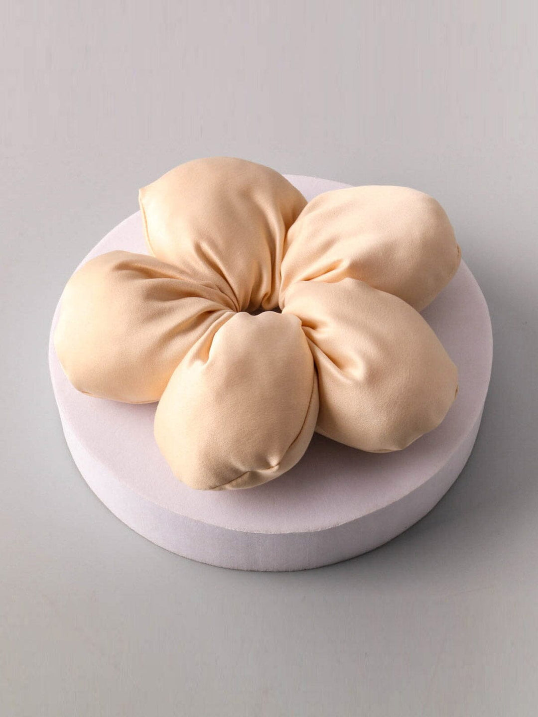 FASHION FLOWER SCRUNCHIES