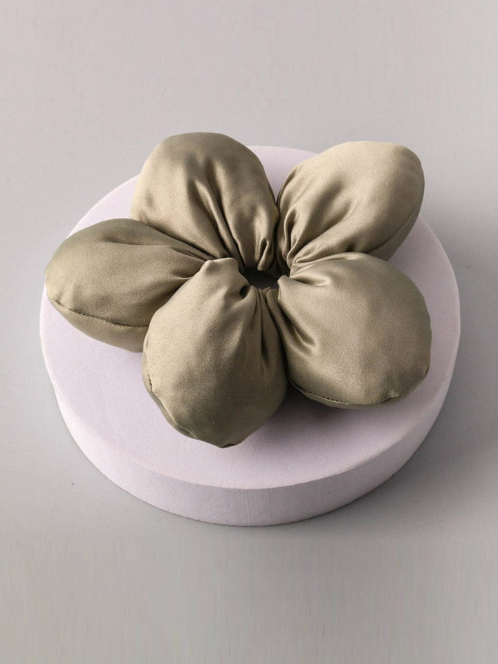 FASHION FLOWER HAIR SCRUNCHIES