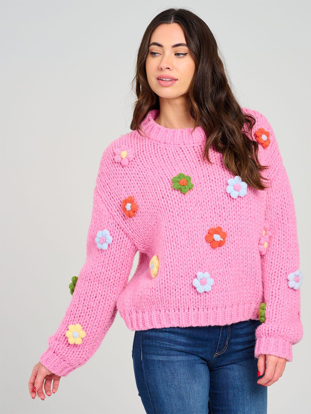 WOMEN'S LONG SLEEVE FLOWER DETAILED KNITTED PULLOVER SWEATER