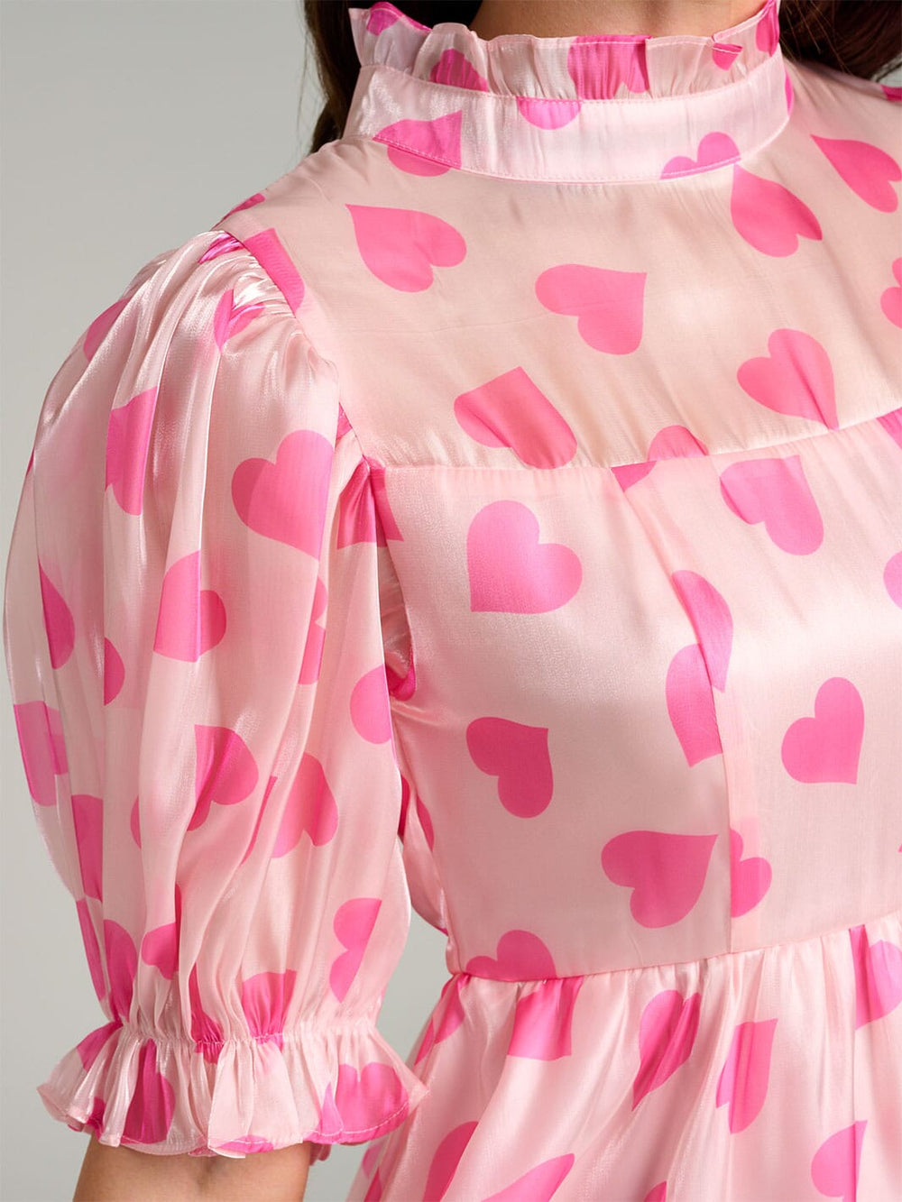 WOMEN'S SHORT PUFF SLEEVE MOCK NECK HEART PRINT MINI DRESS
