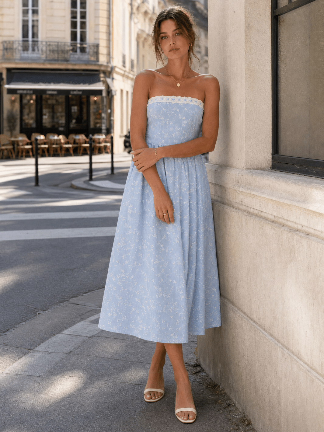 WOMEN'S SLEEVELESS LACE TRIM DETAILEDFLORAL STITCHED MIDI DRESS