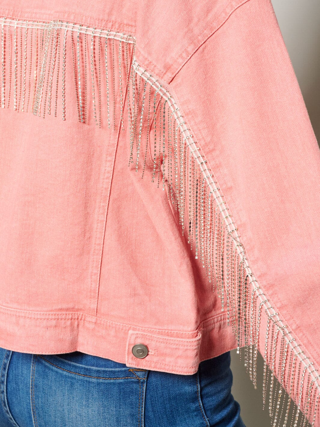 WOMEN'S LONG SLEEVE BUTTON CLOSURE STUDS FRINGE DENIM JACKET