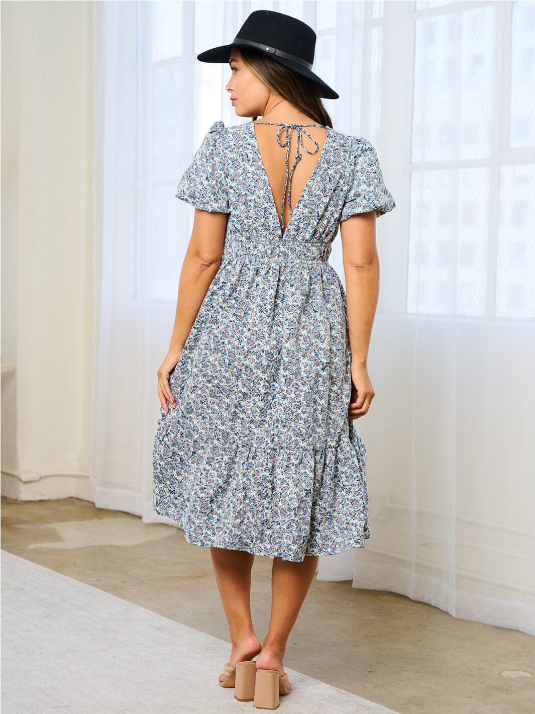 WOMEN'S SHORT PUFF SLEEVE V-NECK FLORAL MIDI DRESS