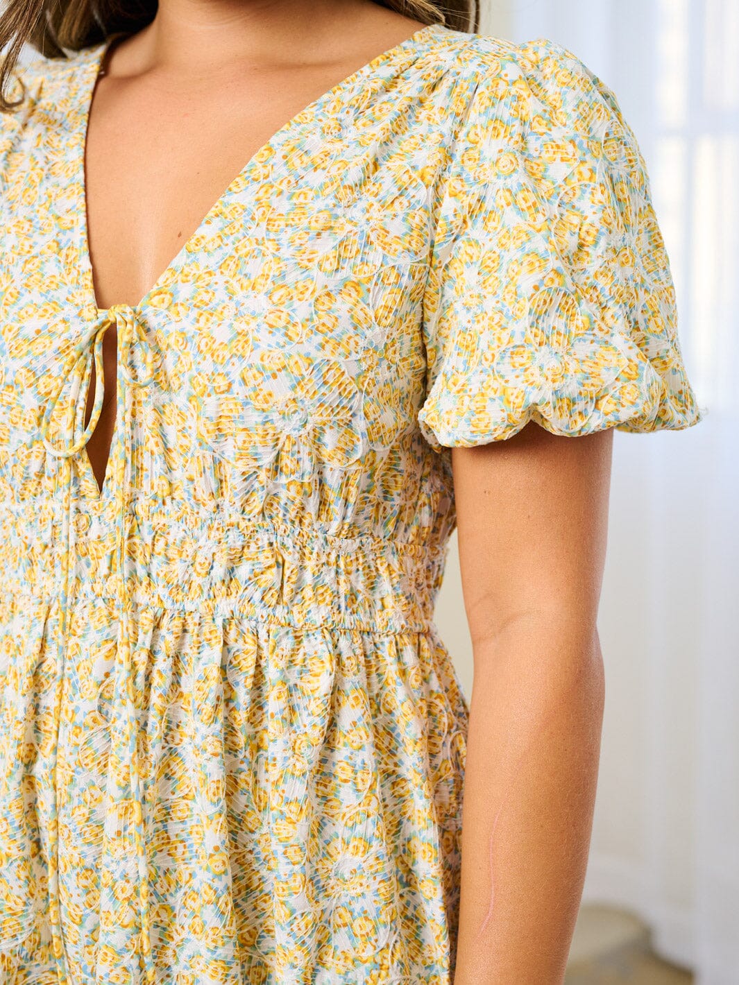 WOMEN'S SHORT PUFF SLEEVE V-NECK FLORAL MIDI DRESS