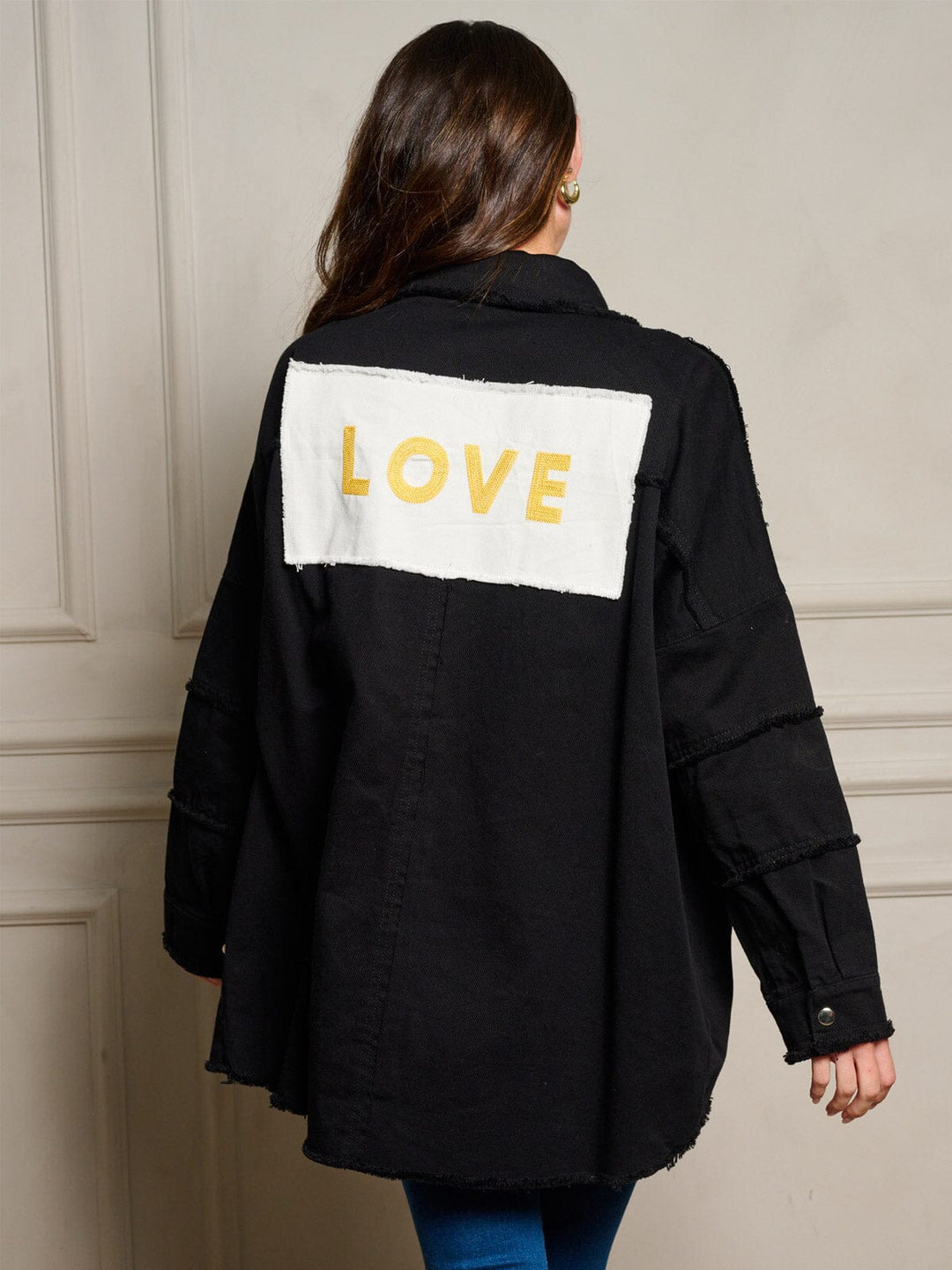 WOMEN'S LONG SLEEVE GRAPHIC BUTTON UP RAW EDGE DENIM JACKET