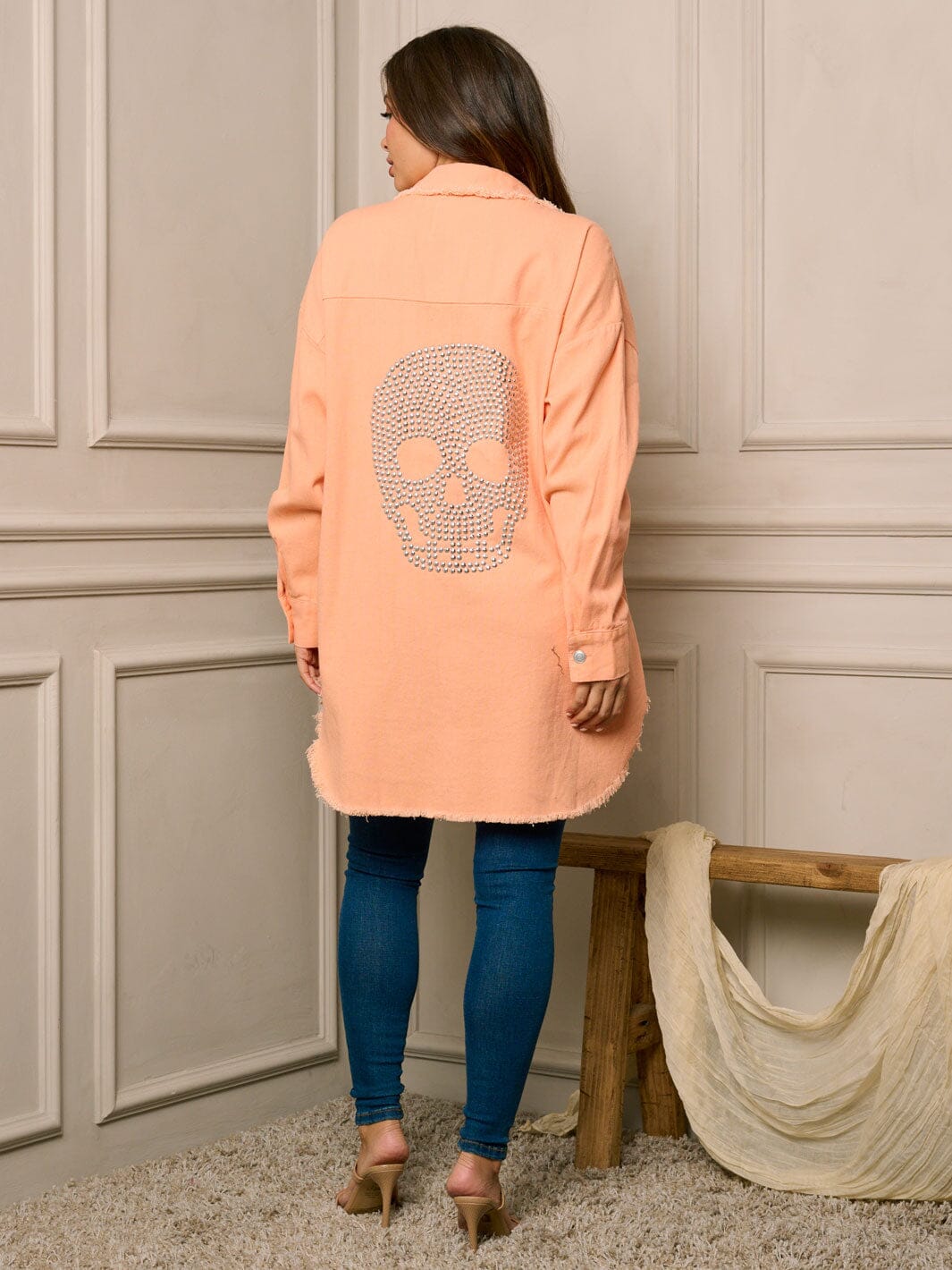 WOMEN'S LONG SLEEVE BUTTON CLOSURE BACK STUDS SKULL DENIM JACKET
