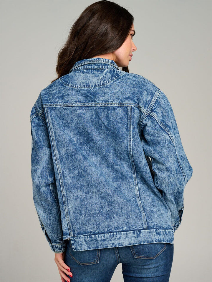 WOMEN'S LONG SLEEVE BUTTON CLOSURE FRONT POCKET WASHED DENIM JACKET