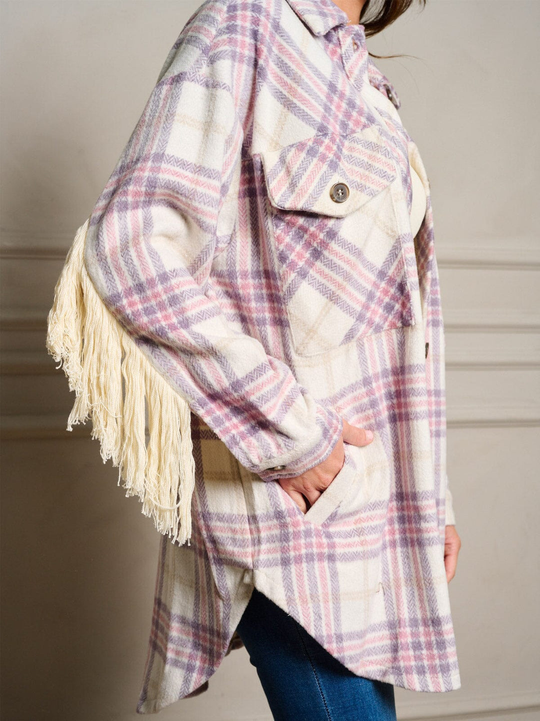WOMEN'S LONG SLEEVE BUTTON UP FRINGE BACK DETAILED PLAID JACKET