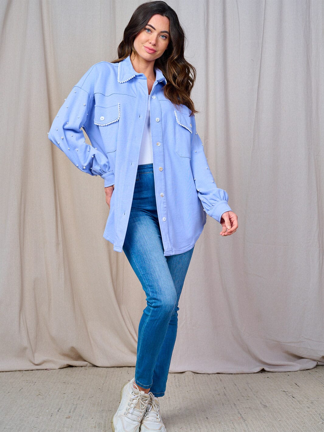 WOMEN'S LONG SLEEVE BUTTON CLOSURE FRONT POCKETS PEARL TRIM SHACKET