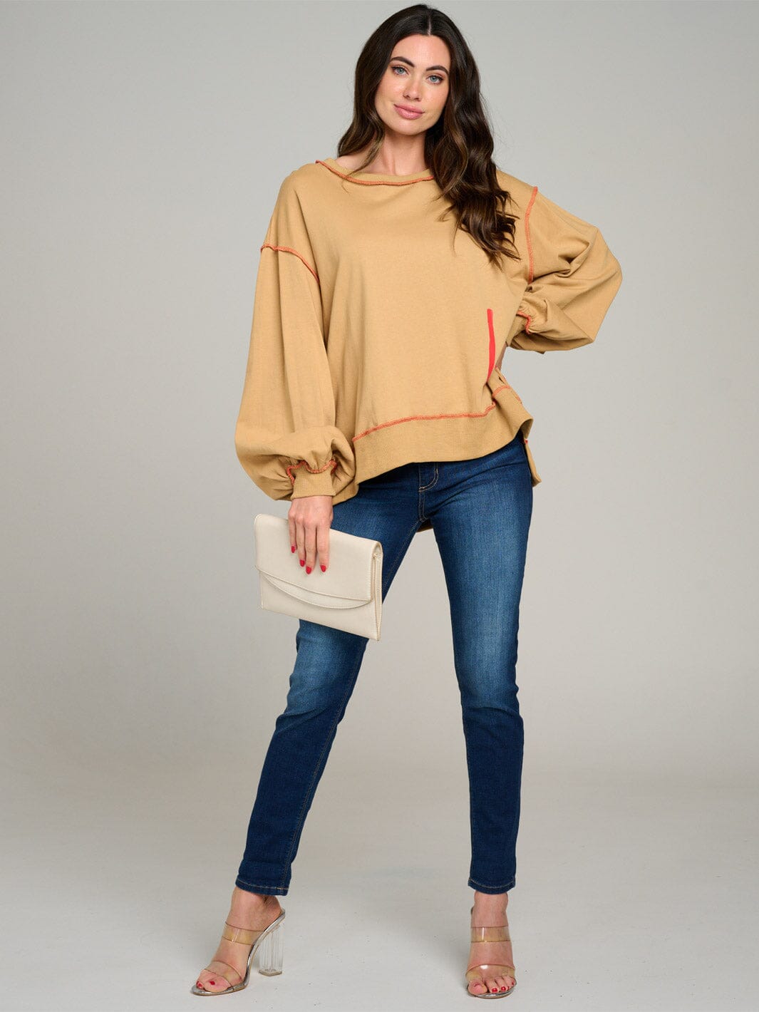 WOMEN'S LONG SLEEVE GRAPHIC HIGH-LOW OVERSIZED TOP