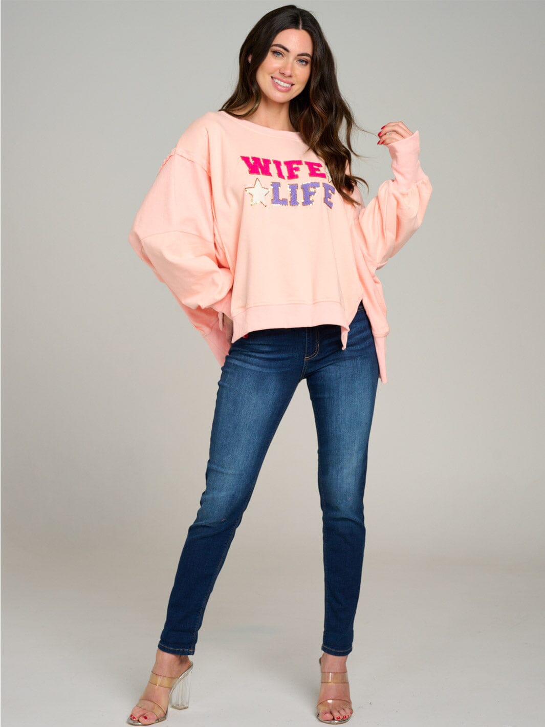 WOMEN'S LONG SLEEVE GRAPHIC HIGH-LOW OVERSIZED TOP