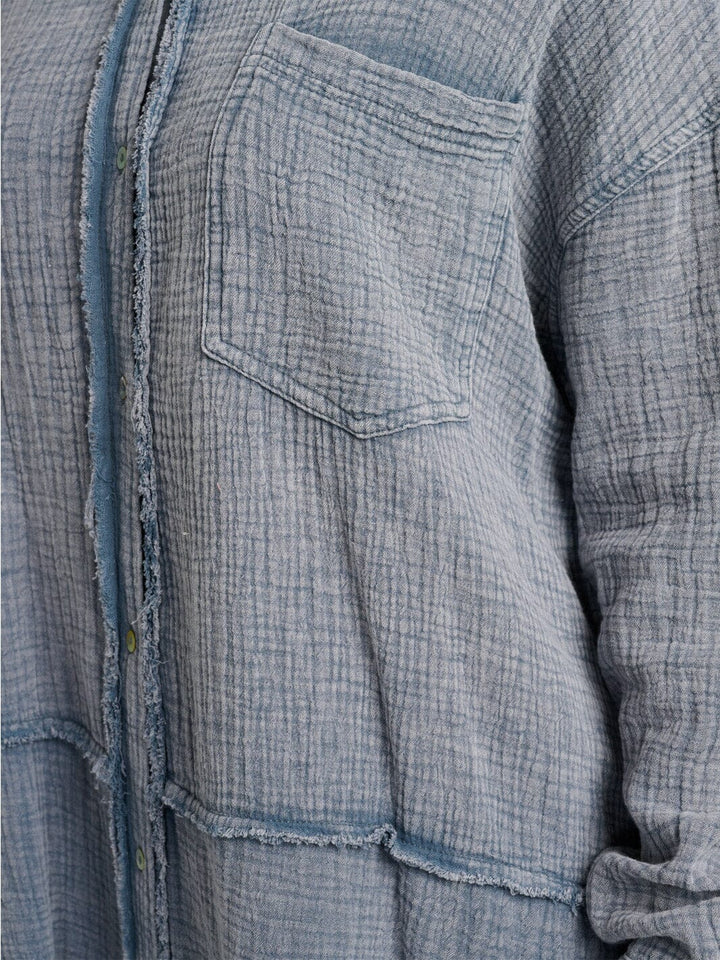 WOMEN'S LONG SLEEVE BUTTON UP FRONT POCKET OVERSIZED WASHED TOP