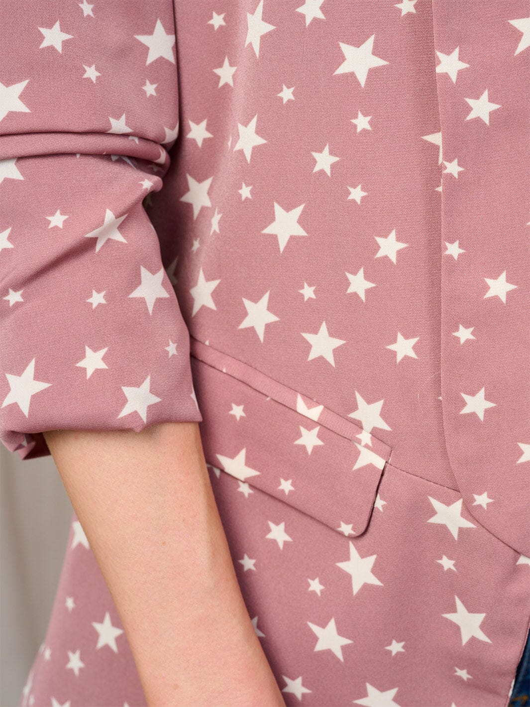 WOMEN'S 3/4 SLEEVE OPEN FRONT POCKETS STARS PRINT BLAZER