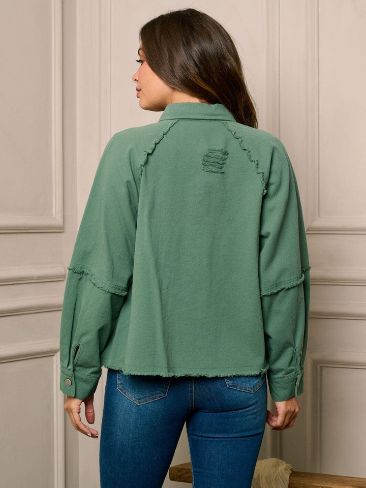 WOMEN'S LONG SLEEVE BUTTON CLOSURE DISTRESS DETAILED DENIM JACKET