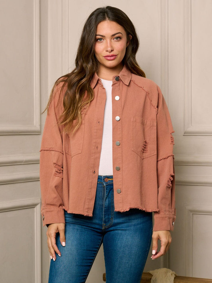 WOMEN'S LONG SLEEVE BUTTON CLOSURE DISTRESS DETAILED DENIM JACKET