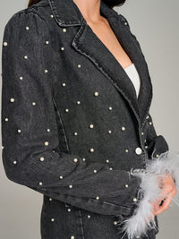 WOMEN'S LONG SLEEVE BUTTON CLOSURE FRONT POCKET PEARL DENIM JACKET