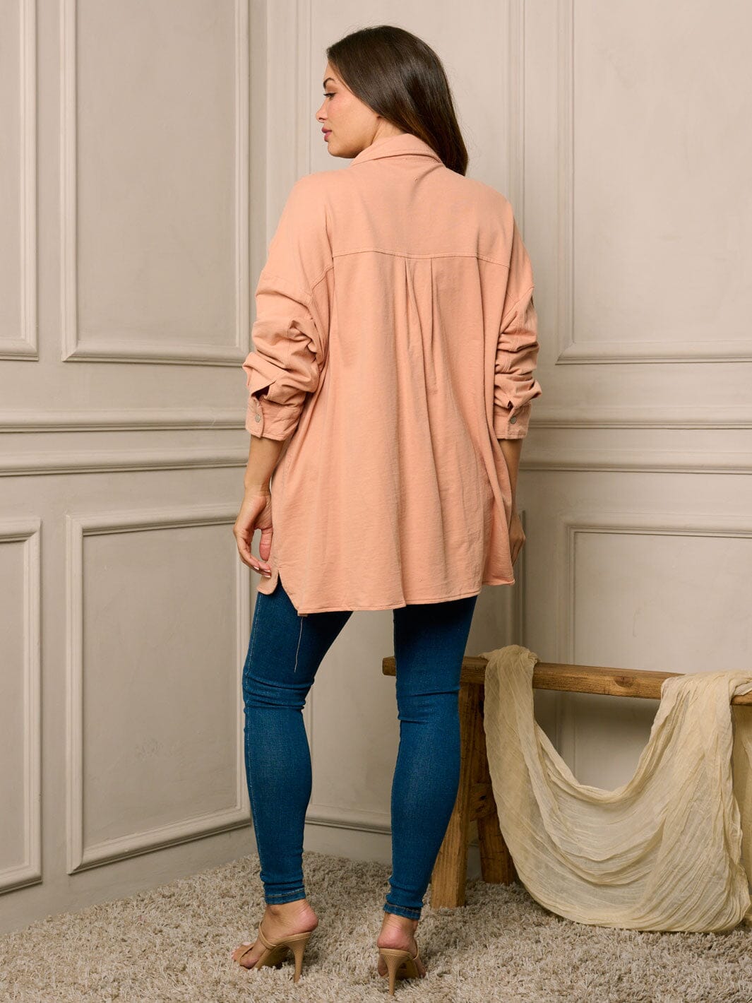 WOMEN'S LONG SLEEVE BUTTON CLOSURE JACKET