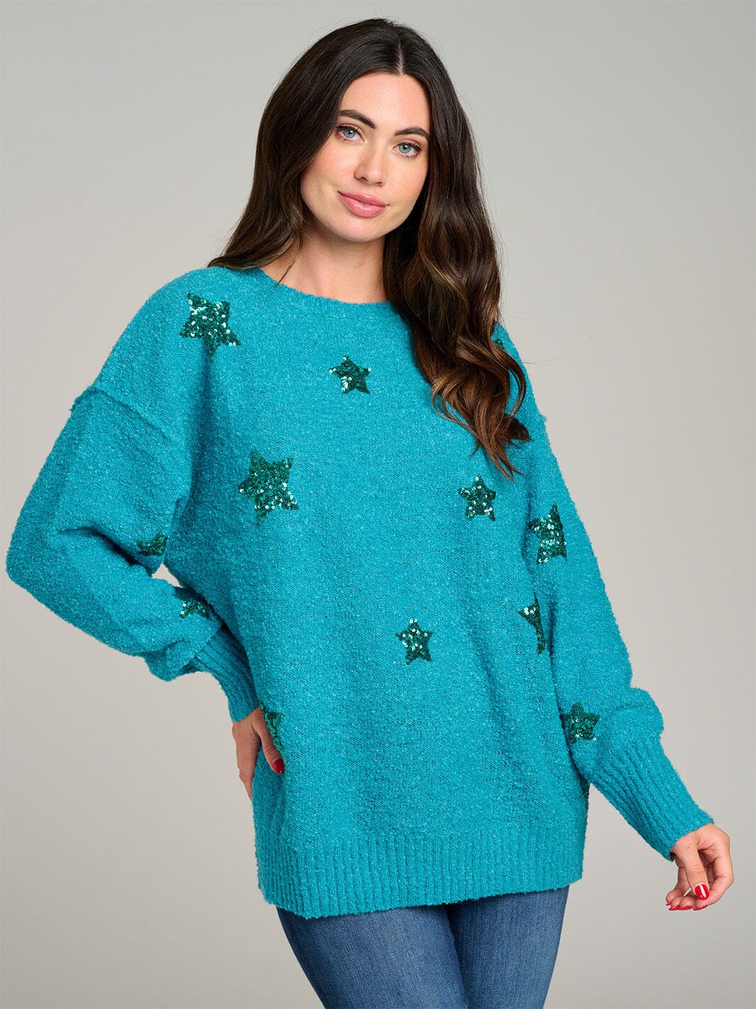 WOMEN'S LONG SLEEVE STARS GRAPHIC FUZZY PULLOVER SWEATER
