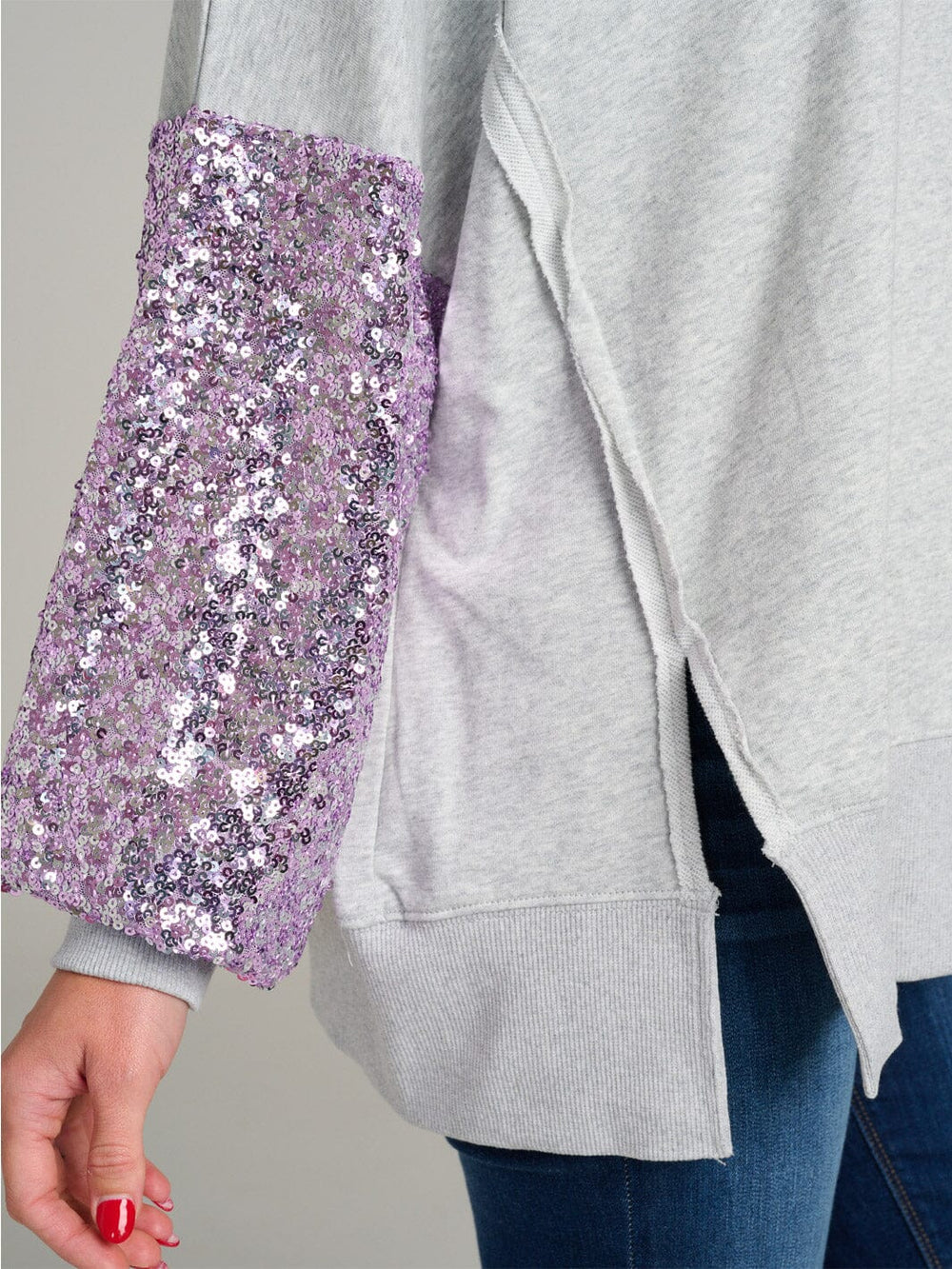 WOMEN'S LONG SLEEVE SIDE SLIT COLORBLOCK SEQUINS PULLOVER SWEATER