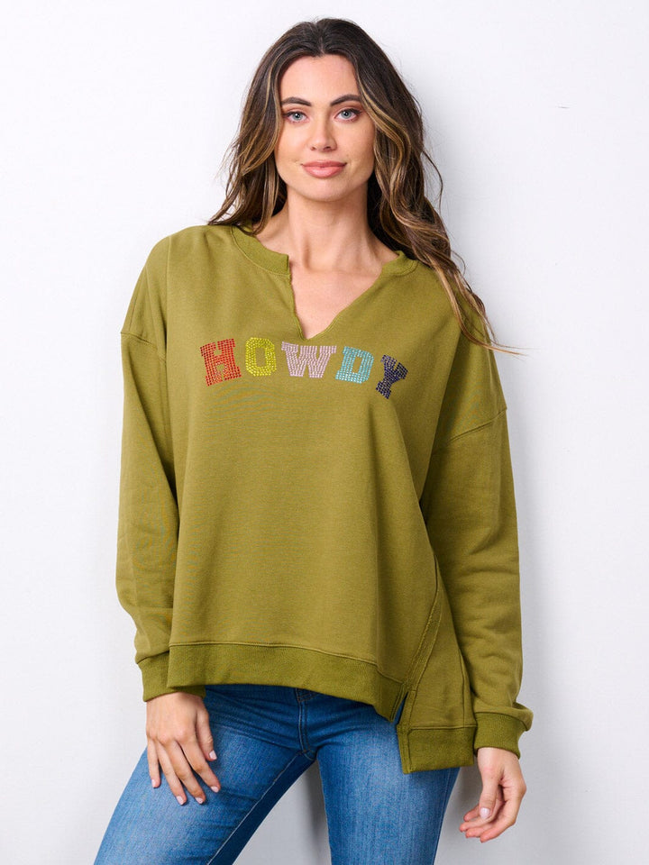 WOMEN'S LONG SLEEVE V-NECK GRAPHIC SWEATER