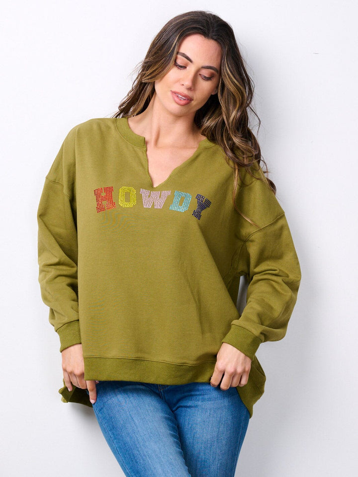 WOMEN'S LONG SLEEVE V-NECK GRAPHIC SWEATER