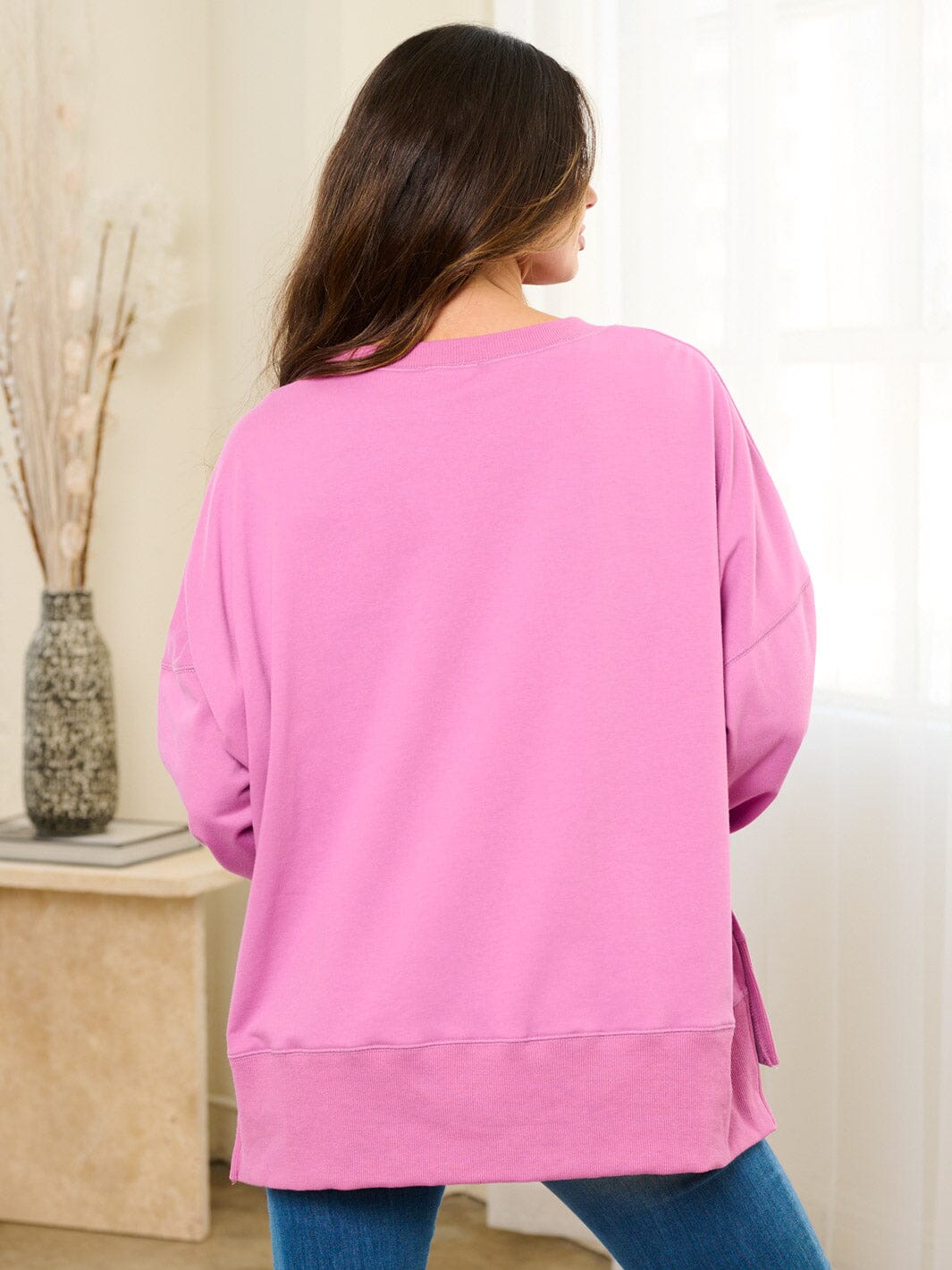 WOMEN'S LONG SLEEVE GRAPHIC PULLOVER SWEATER