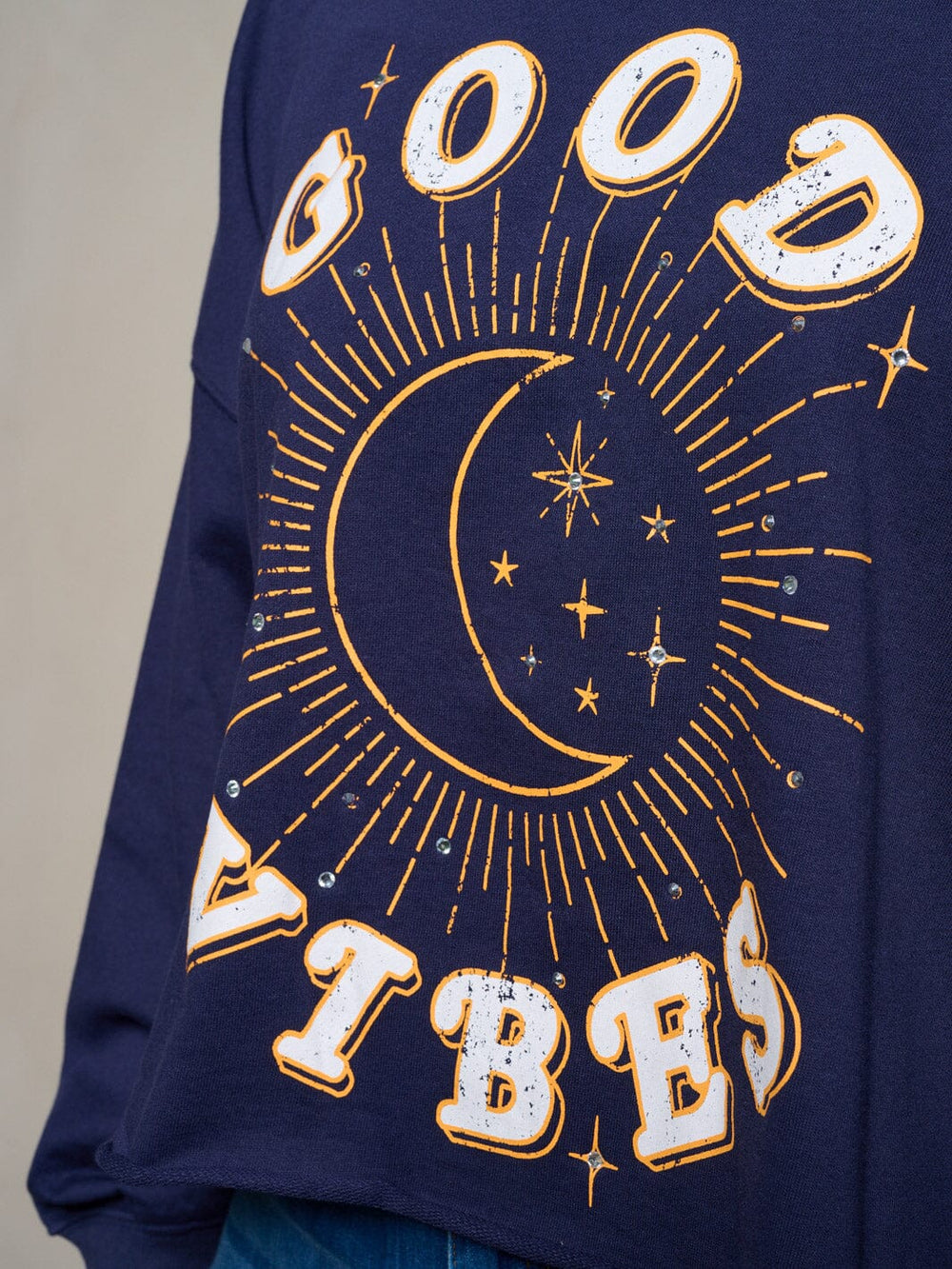 WOMEN'S LONG SLEEVE GOOD VIBES GRAPHIC BLOUSE TOP