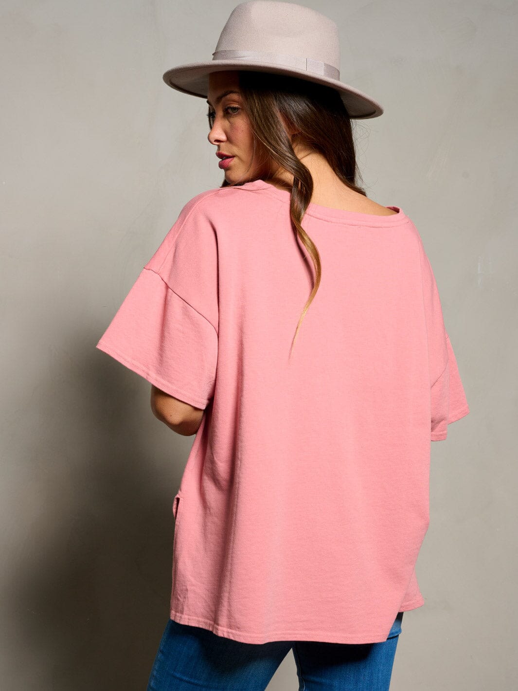 WOMEN'S SHORT SLEEVE STARS DESIGN HIGH-LOW TOP