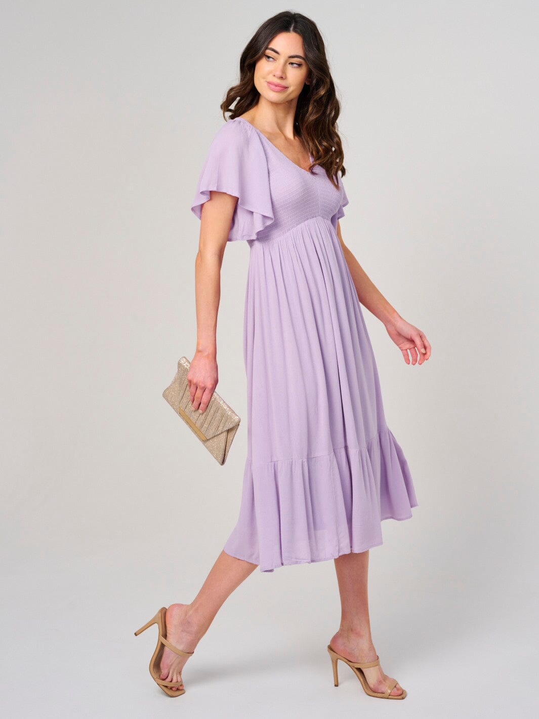 WOMEN'S SHORT SLEEVE V-NECK SMOCK TIERED MIDI DRESS
