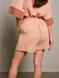 WOMEN'S ELASTIC WAIST POCKETS STUDS DETAILED COLORBLOCK SHORTS