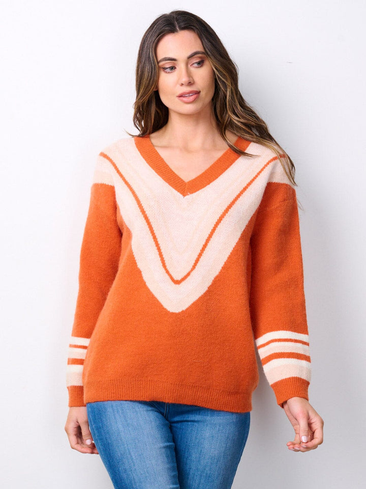 WOMEN'S LONG SLEEVE V-NECK CHEVRON PRINT SWEATER