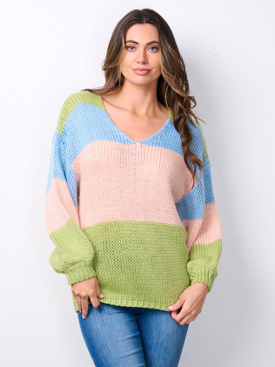 WOMEN'S LONG SLEEVE V-NECK COLORBLOCK SWEATER