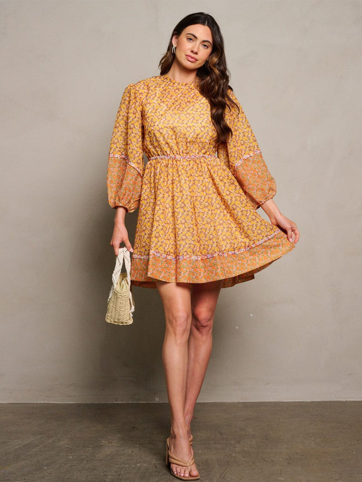WOMEN'S LONG SLEEVE CUT OUT BACK FLORAL PRINT MINI DRESS