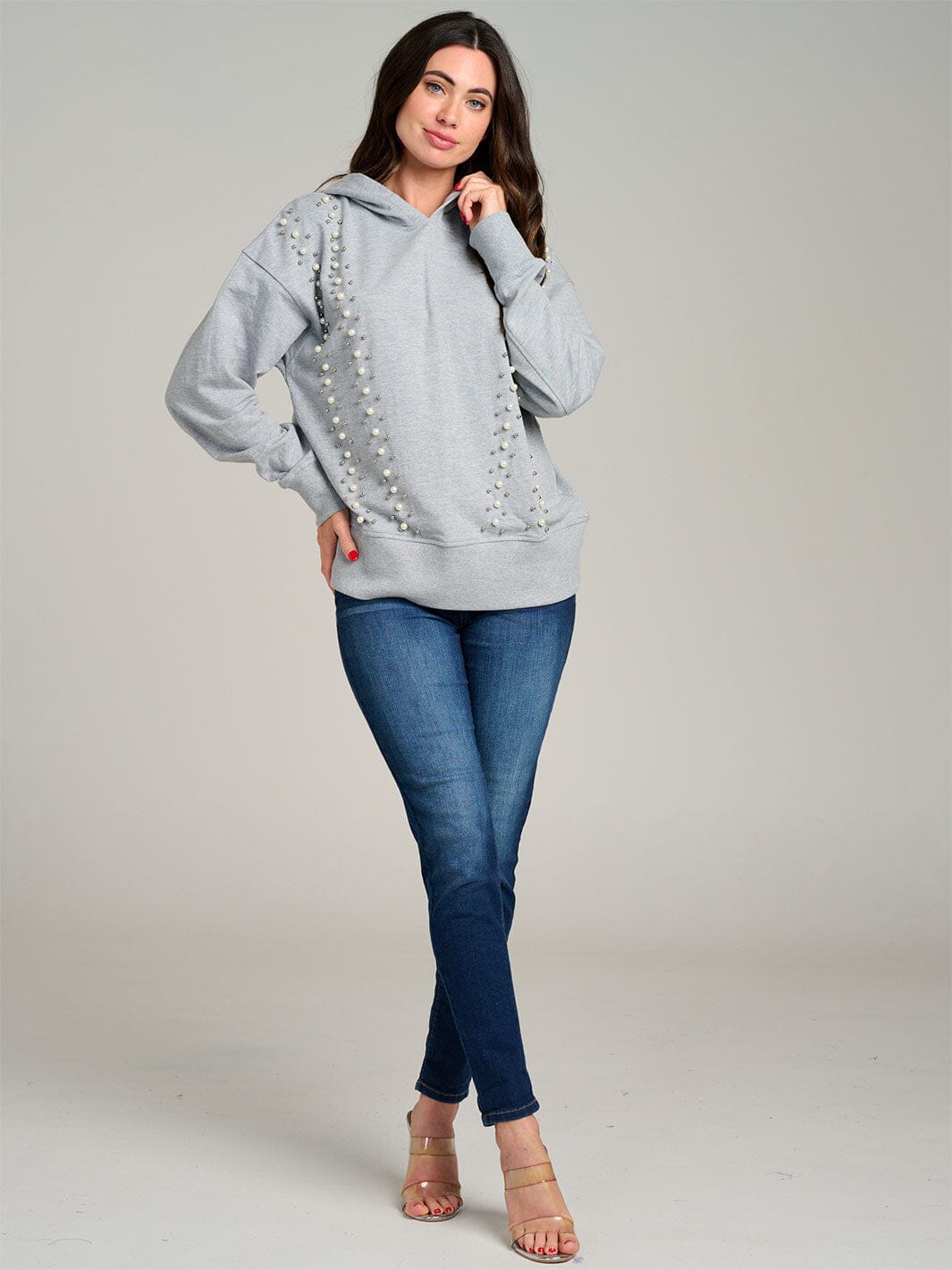WOMEN'S LONG SLEEVE PEARL DETAILED HOODED PULLOVER SWEATER