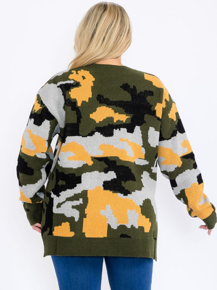 PLUS SIZE LONG SLEEVE CAMO PRINT PULLOVER SWEATER