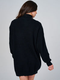 WOMEN'S LONG SLEEVE TURTLE NECK LOOSE FIT KNIT MINI DRESS