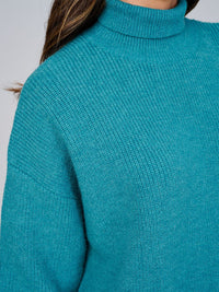 WOMEN'S LONG SLEEVE TURTLE NECK LOOSE FIT KNIT MINI DRESS