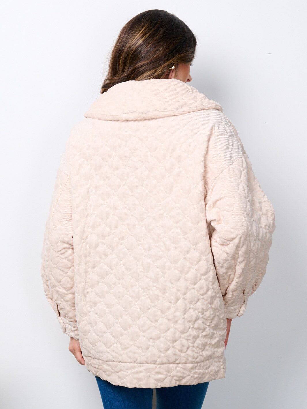 WOMEN'S LONG SLEEVE BUTTON CLOSURE QUILTED PUFFER JACKET