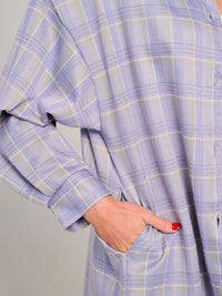 WOMEN'S LONG SLEEVE BUTTON CLOSURE FRONT POCKETS PLAID SHACKET