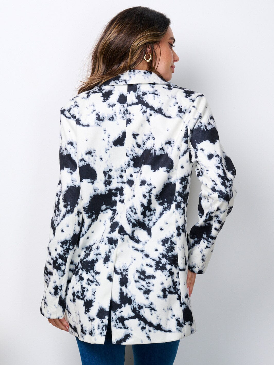 WOMEN'S LONG SLEEVE BUTTON CLOSURE POCKETS TIE DYE JACKET