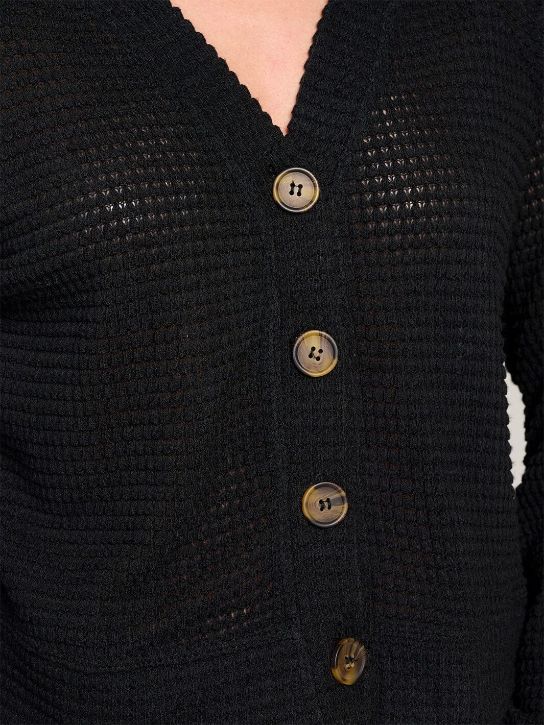 WOMEN'S LONG SLEEVE V-NECK BUTTON CLOSURE KNIT TOP