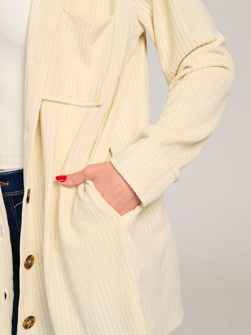 WOMEN'S LONG SLEEVE BUTTON CLOSURE FRONT POCKETS RIBBED SHACKET