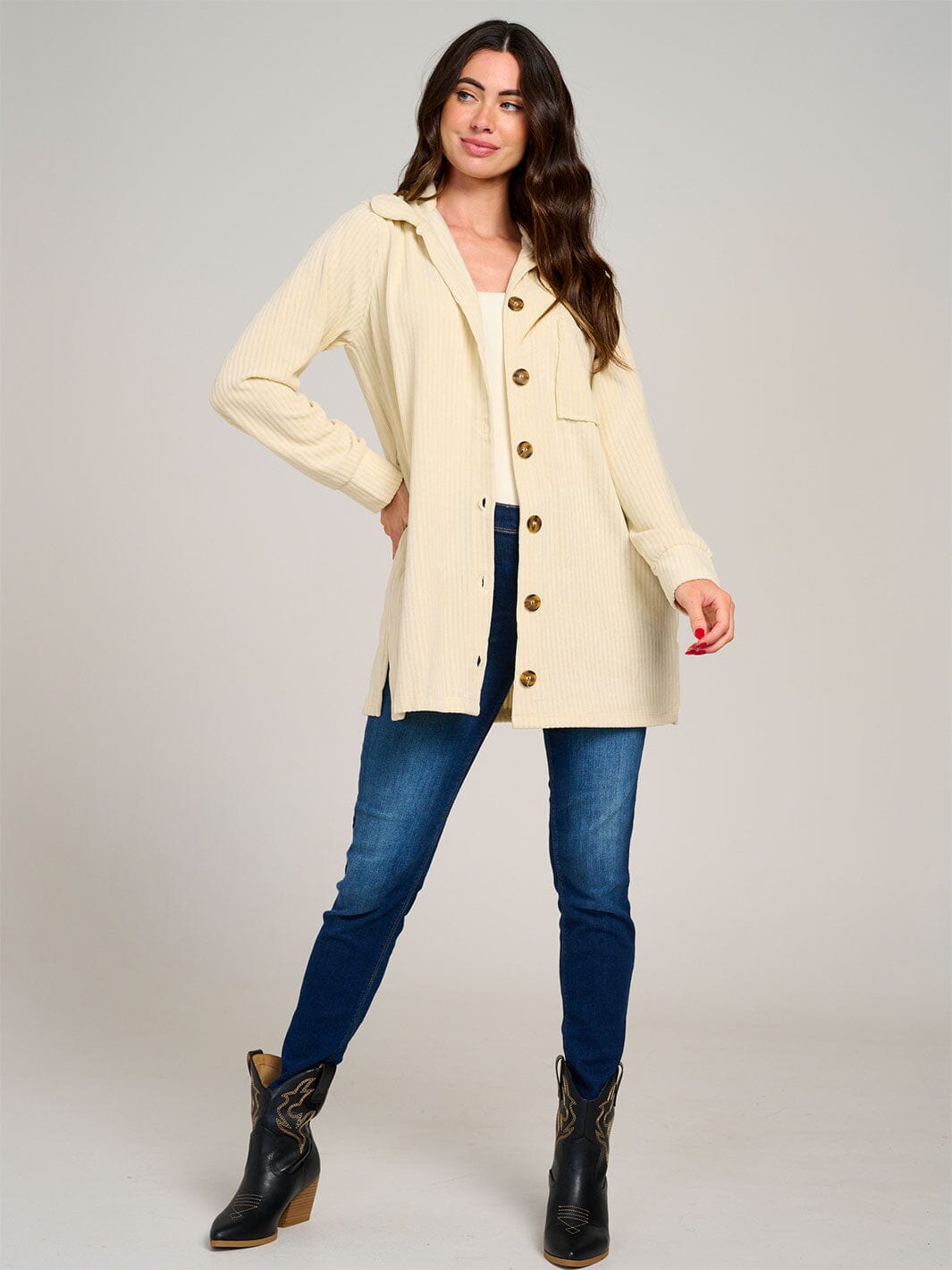 WOMEN'S LONG SLEEVE BUTTON CLOSURE FRONT POCKETS RIBBED SHACKET