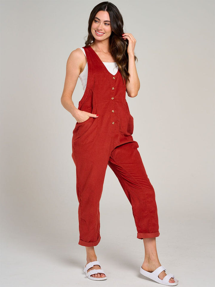 WOMEN'S SLEEVELESS FRONT POCKET BUTTON UP WIDE LEG JUMPSUIT