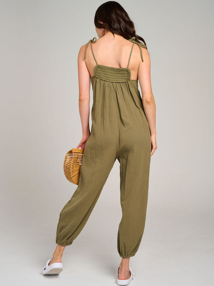 WOMEN'S SLEEVELESS FRONT POCKET JOGGER JUMPSUIT