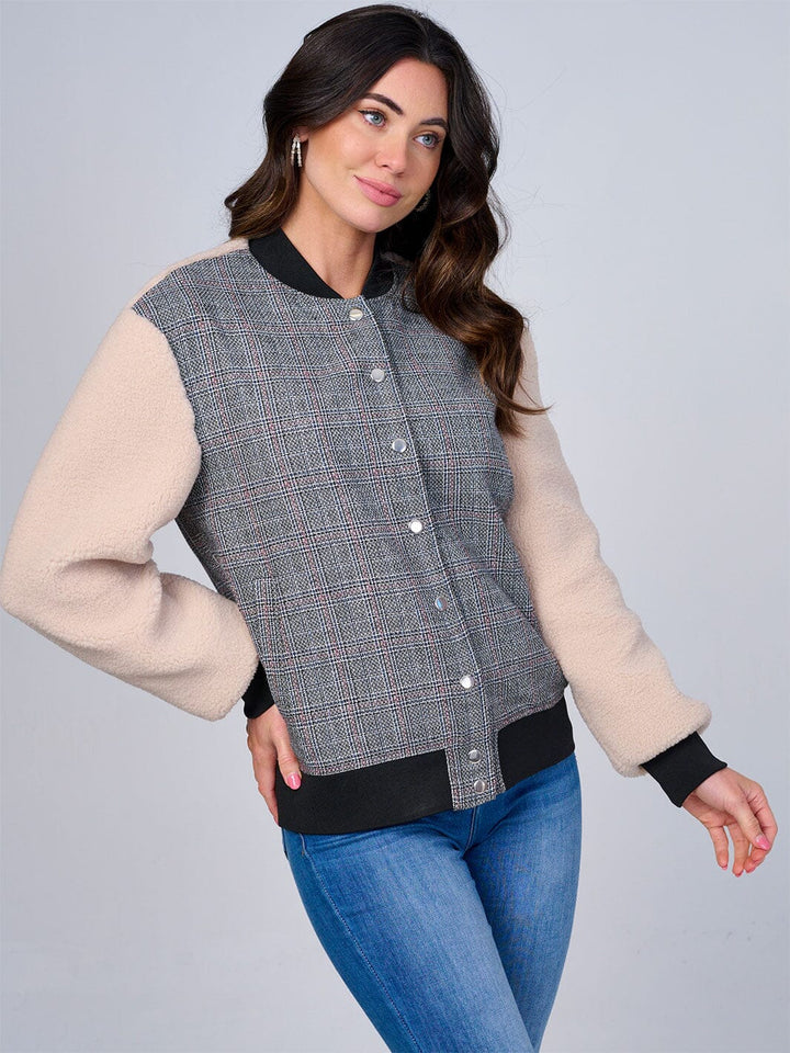 WOMEN'S LONG SLEEVE BUTTON CLOSURE FRONT POCKET SHERPA CONTRAST JACKET