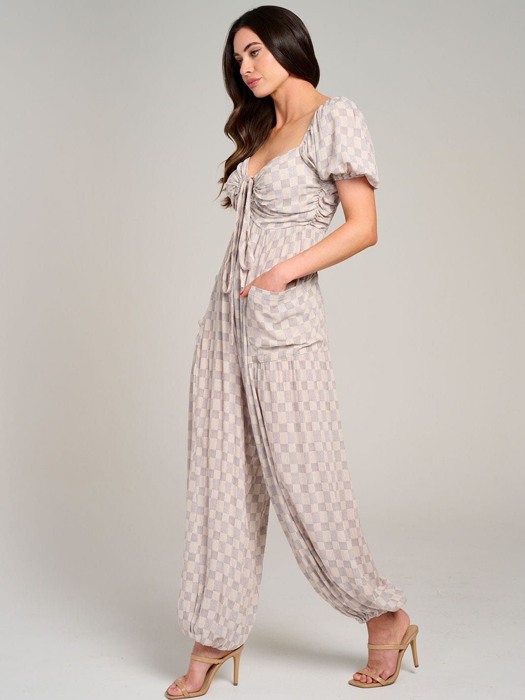 WOMEN'S SHORT PUFF SLEEVE FRONT POCKETS OPEN BACK JOGGER JUMPSUIT