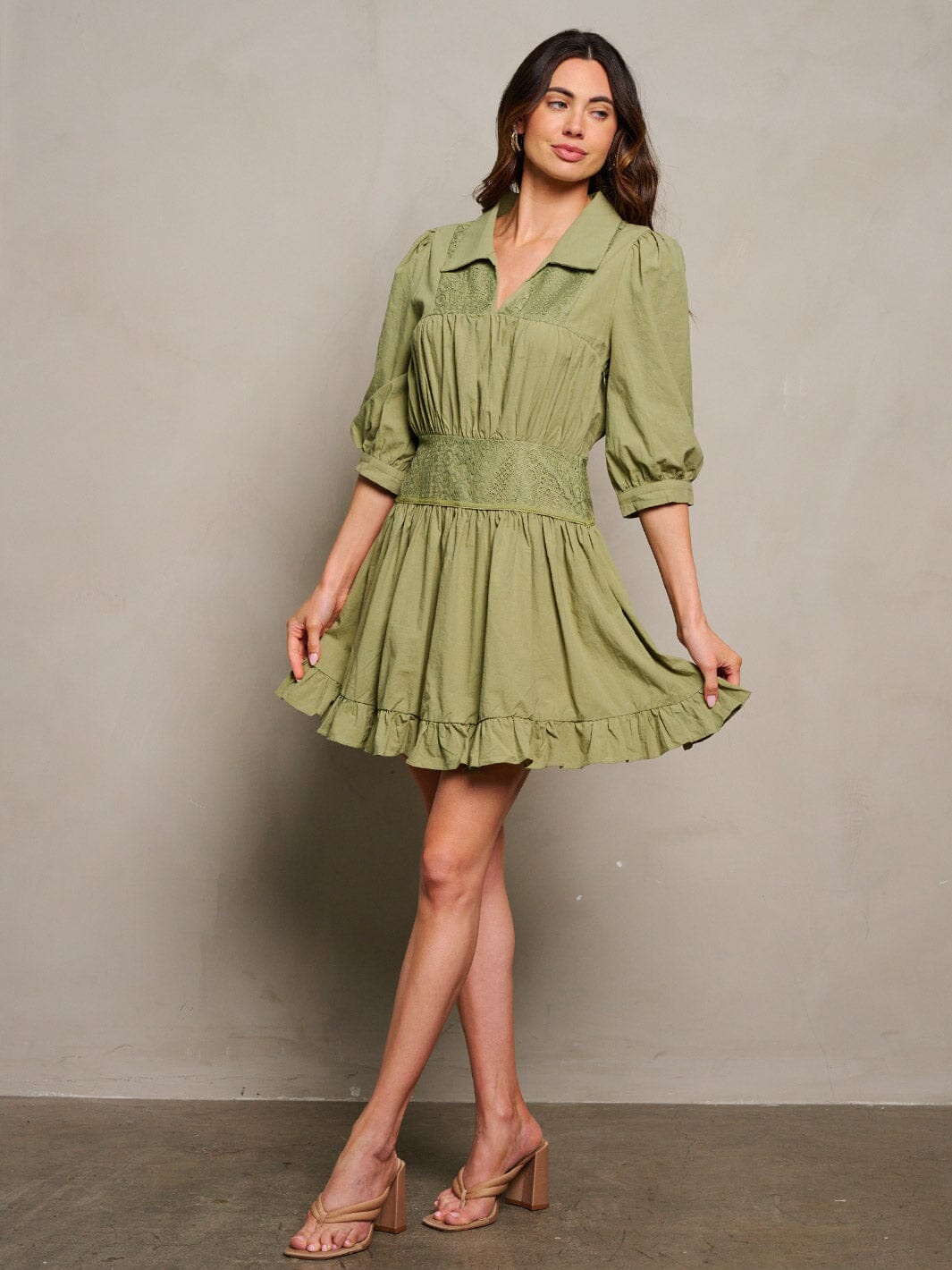 WOMEN'S 3/4 SLEEVE SMOCK RUFFLE V-NECK DETAILED MINI DRESS