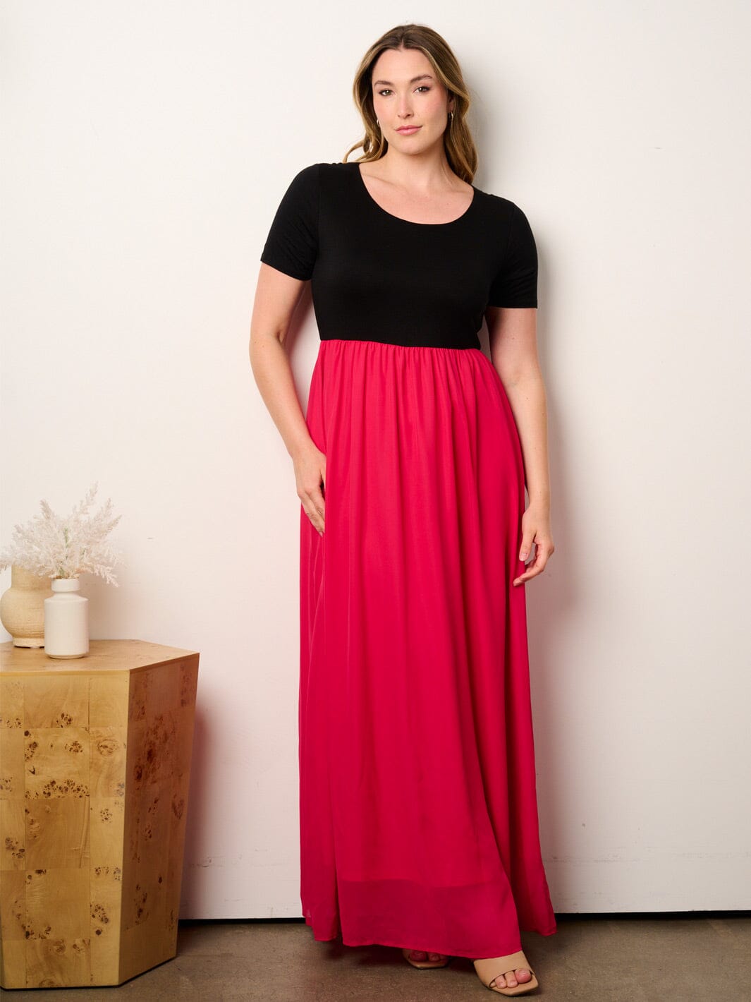 PLUS SIZE SHORT SLEEVE ELASTIC WAIST COLORBLOCK MAXI DRESS