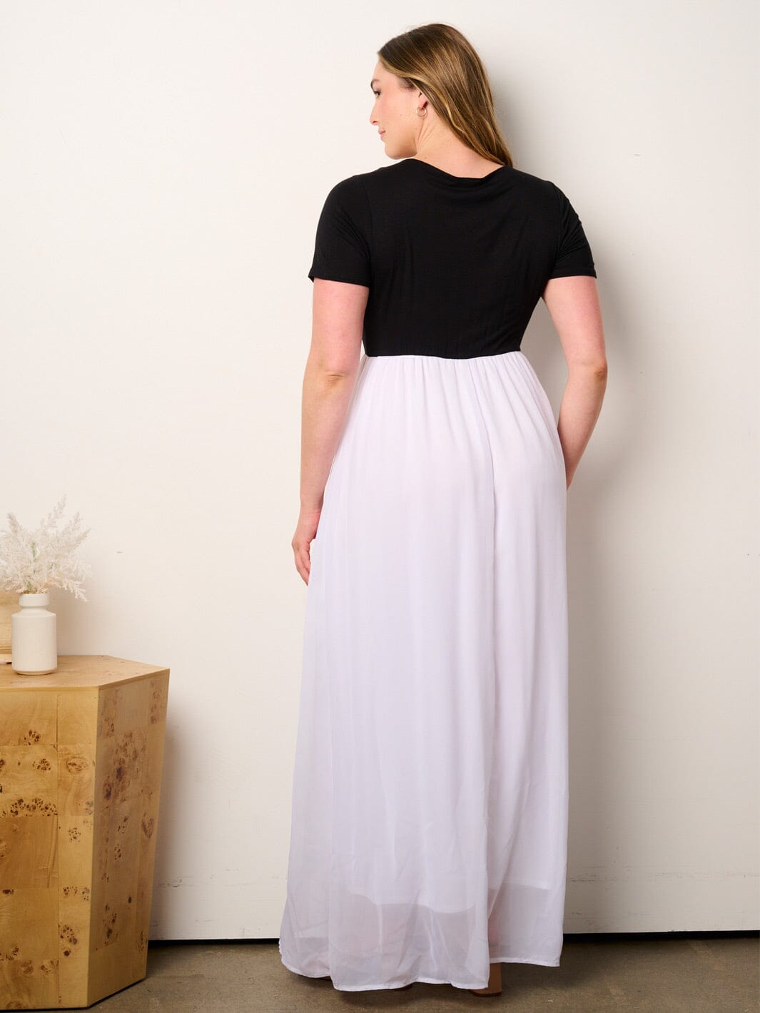 PLUS SIZE SHORT SLEEVE ELASTIC WAIST COLORBLOCK MAXI DRESS